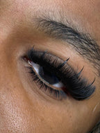 bottom lashes J Curl on lash model